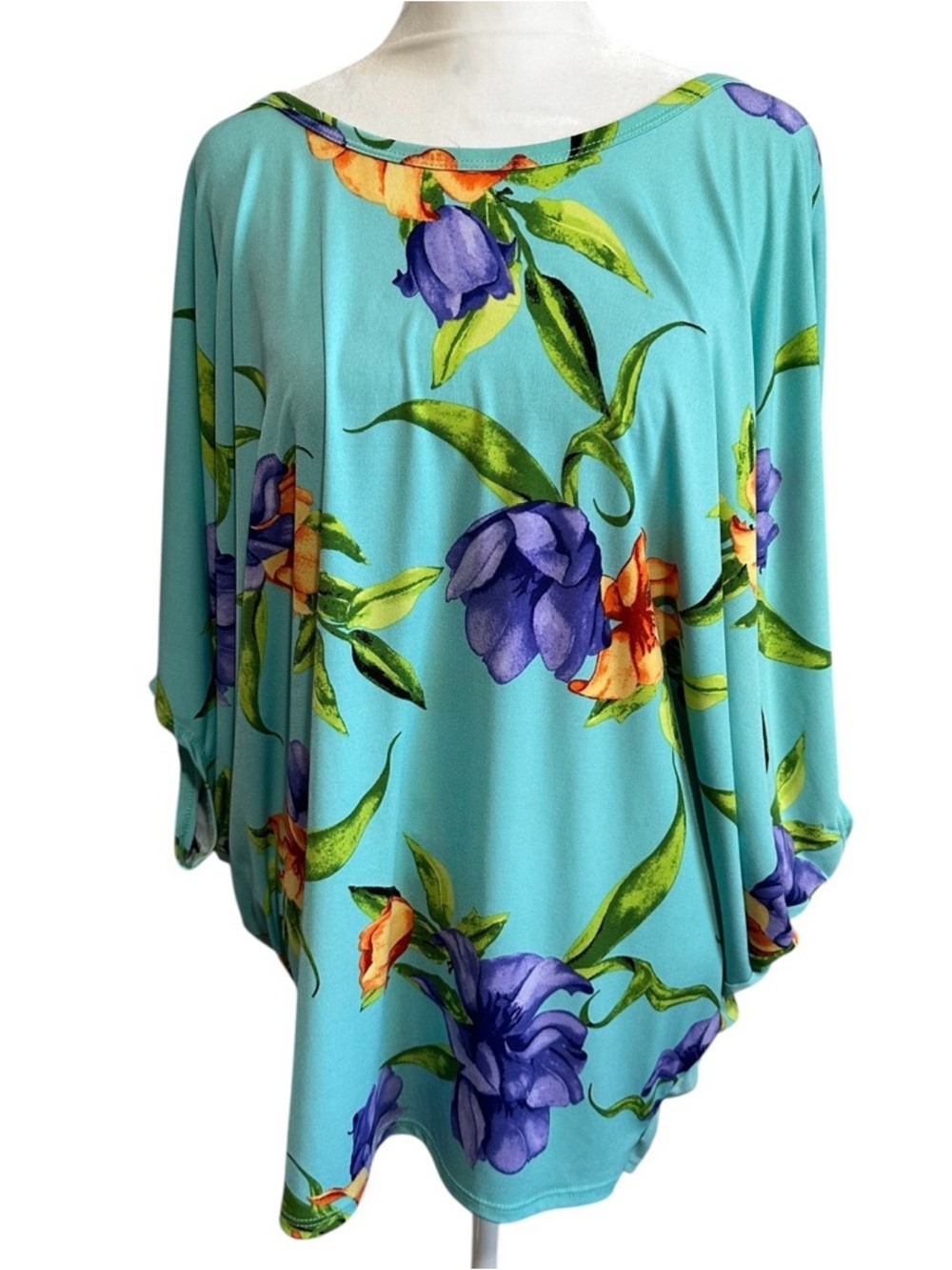 Made by JOHNNY Turquoise Floral Boatneck Women’s Top size M